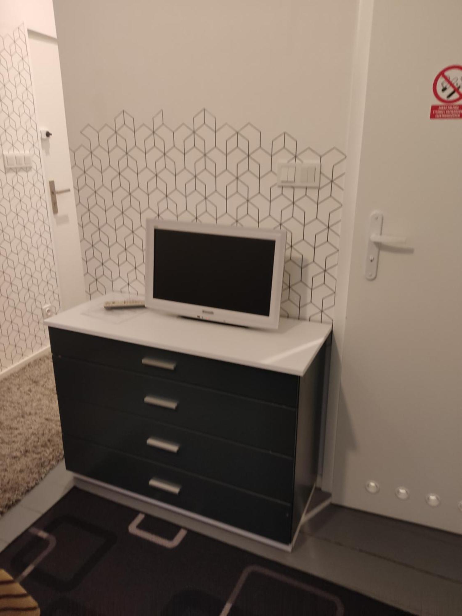 Kawalerka W Centrum Leszna. Leszno  Kültér fotó